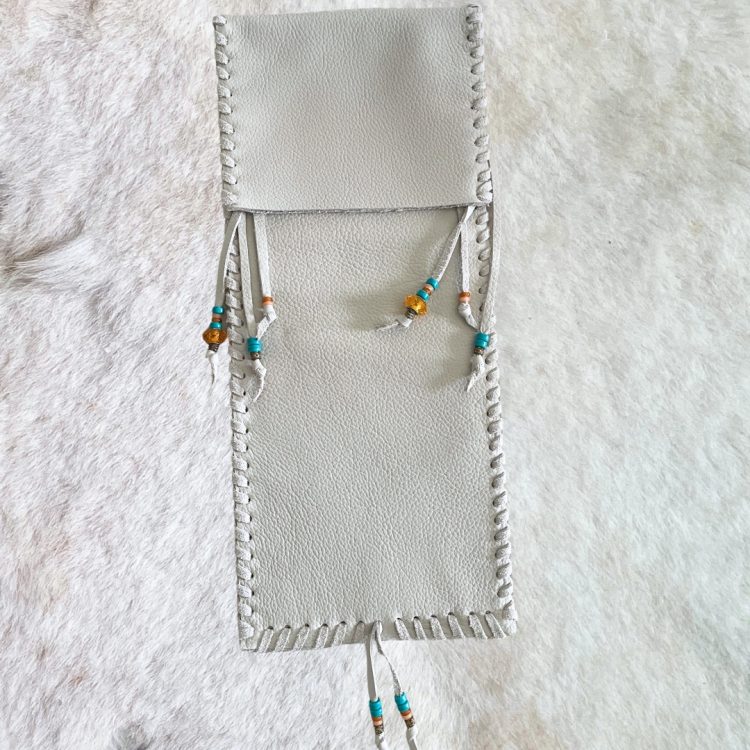 funda alicia para maracas y joyas sonoras 1548xx030 deblanc | hecha a mano con cuero viejo