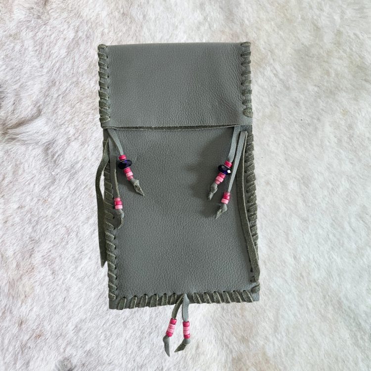 funda alicia para maracas y joyas sonoras 1535xn019 deverd | hecha a mano con cuero desert