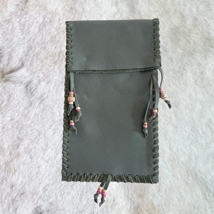 funda alicia para maracas y joyas sonoras 1535xn025 deverd | hecha a mano con cuero desert