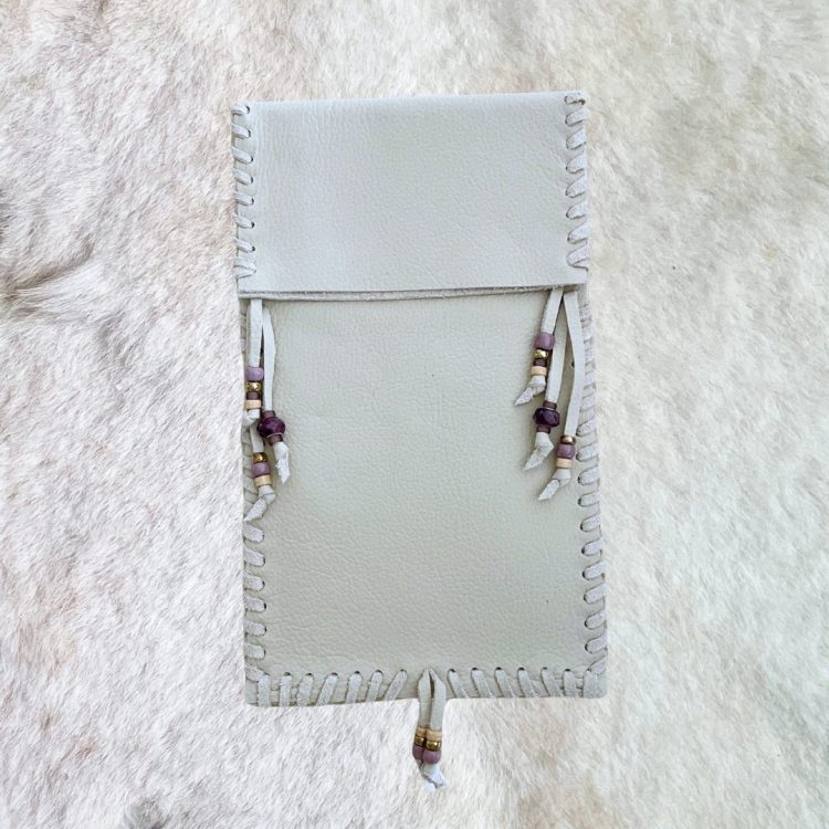 funda alicia para maracas y joyas sonoras 1535xx023 deblanc | hecha a mano con cuero desert