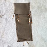 Funda alicia para maracas y joyas sonoras | hecha a mano con cuero viejo