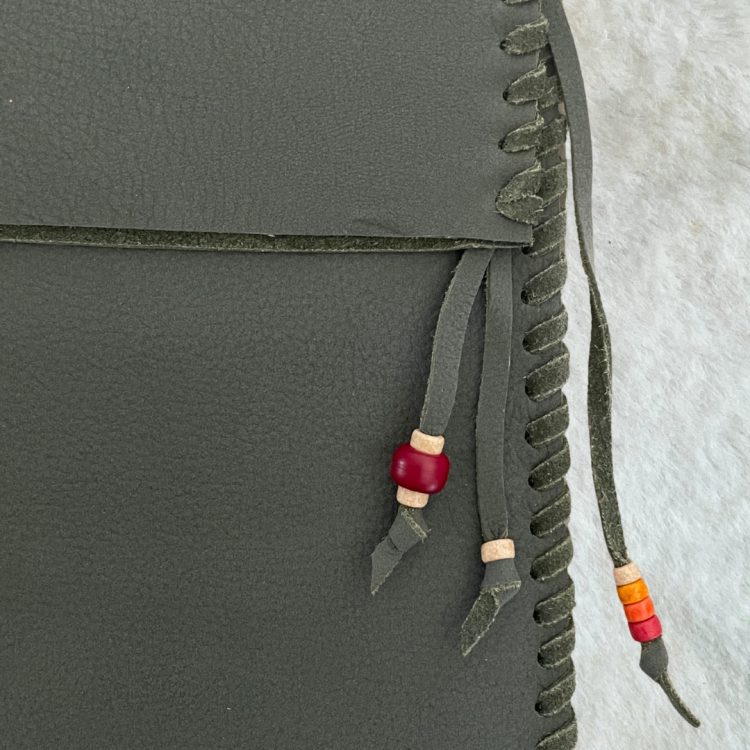 funda alicia para maracas y joyas sonoras 1548fx027 deverd | hecha a mano con cuero desert