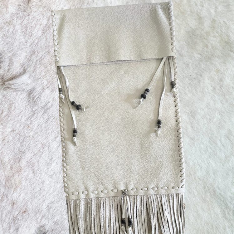 funda alicia para maracas y joyas sonoras 2450fn032 deblanc | hecha a mano con cuero desert